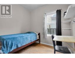 524 SIMCOE STREET - 14