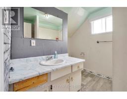 524 SIMCOE STREET - 22