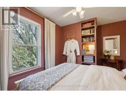 51 CATHCART STREET - 27