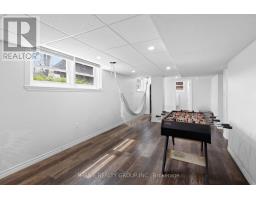 221 MERLIN CRESCENT - 15