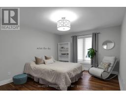 2217 DAUNCEY CRESCENT E - 17