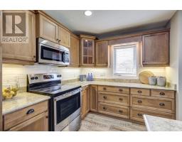 48 AMBLESIDE DRIVE - 17