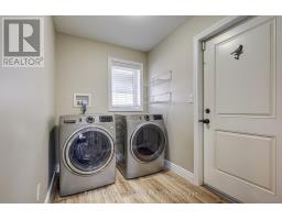 48 AMBLESIDE DRIVE - 23