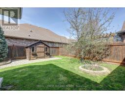 48 AMBLESIDE DRIVE - 33