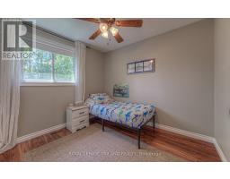 35 SYMPATICA CRESCENT - 18