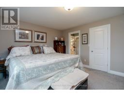 54 TREADWELL STREET - 22