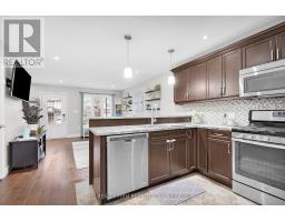 27 WILLIS AVENUE - 13