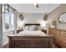 27 WILLIS AVENUE - 20