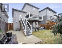 27 WILLIS AVENUE - 32