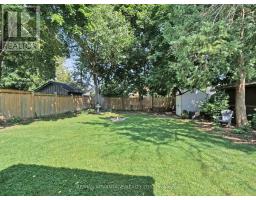 24 GRAHAM CRESCENT - 31