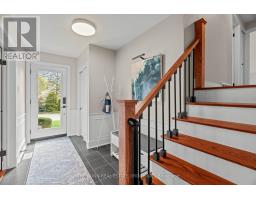 5 ABBEY RISE - 12