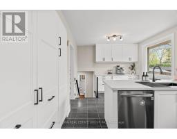 5 ABBEY RISE - 19