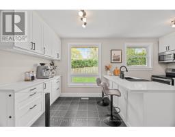 5 ABBEY RISE - 21