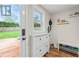 5 ABBEY RISE - 32