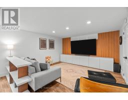 5 ABBEY RISE - 38