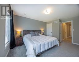4 HARLEQUIN COURT - 16