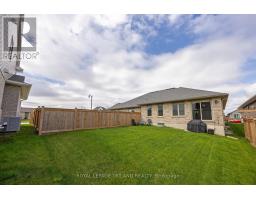 4 HARLEQUIN COURT - 25