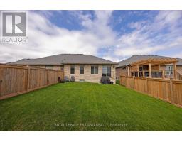 4 HARLEQUIN COURT - 26