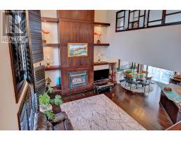 754 RIVERSIDE DRIVE - 8
