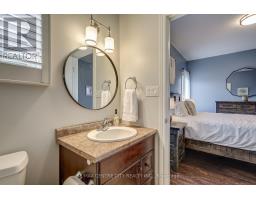 52 CIRCLEWOOD DRIVE - 21