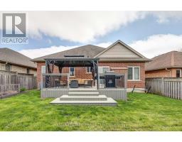 52 CIRCLEWOOD DRIVE - 32