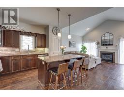 52 CIRCLEWOOD DRIVE - 4