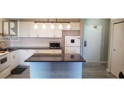 704 - 563 MORNINGTON AVENUE - 2