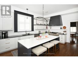 2770 SHEFFIELD PLACE - 13