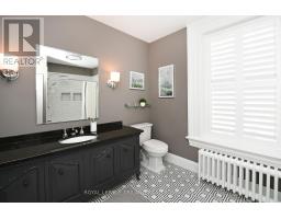 2770 SHEFFIELD PLACE - 28