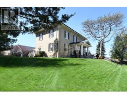 2770 SHEFFIELD PLACE - 38