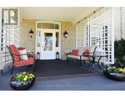 2770 SHEFFIELD PLACE - 4