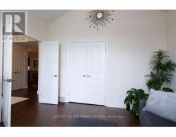 396 MACDONALD STREET - 24