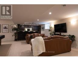 396 MACDONALD STREET - 28
