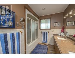 8444 LAZY LANE - 24