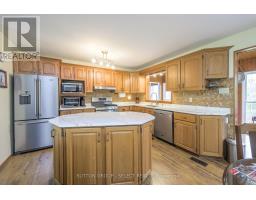 8444 LAZY LANE - 9