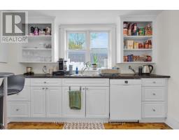 922 QUEENS AVENUE - 11