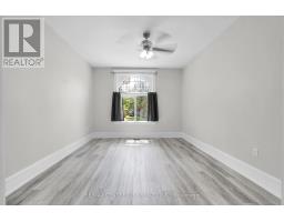 922 QUEENS AVENUE - 19
