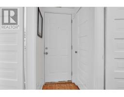 922 QUEENS AVENUE - 6