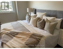 36 - 355 SANDRINGHAM CRESCENT - 17