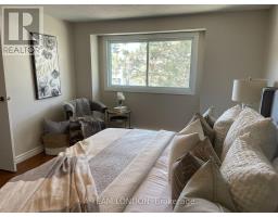 36 - 355 SANDRINGHAM CRESCENT - 18