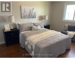 36 - 355 SANDRINGHAM CRESCENT - 19