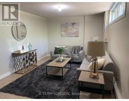36 - 355 SANDRINGHAM CRESCENT - 24