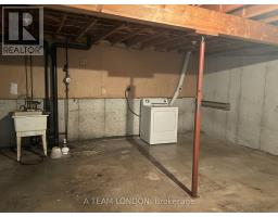 36 - 355 SANDRINGHAM CRESCENT - 26