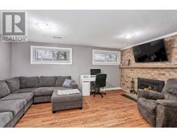 55 APONI CRESCENT - 19