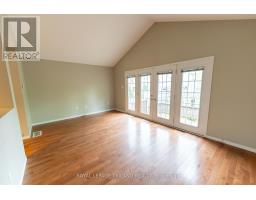 1824 BLOOM CRESCENT - 13