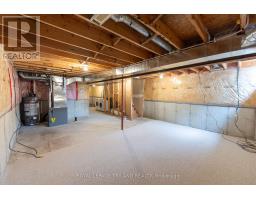 1824 BLOOM CRESCENT - 36