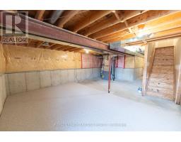 1824 BLOOM CRESCENT - 37