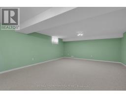 33 - 861 SHELBORNE STREET - 24