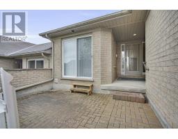 33 - 861 SHELBORNE STREET - 36