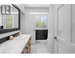 808 WESTBURY CRESCENT - 12